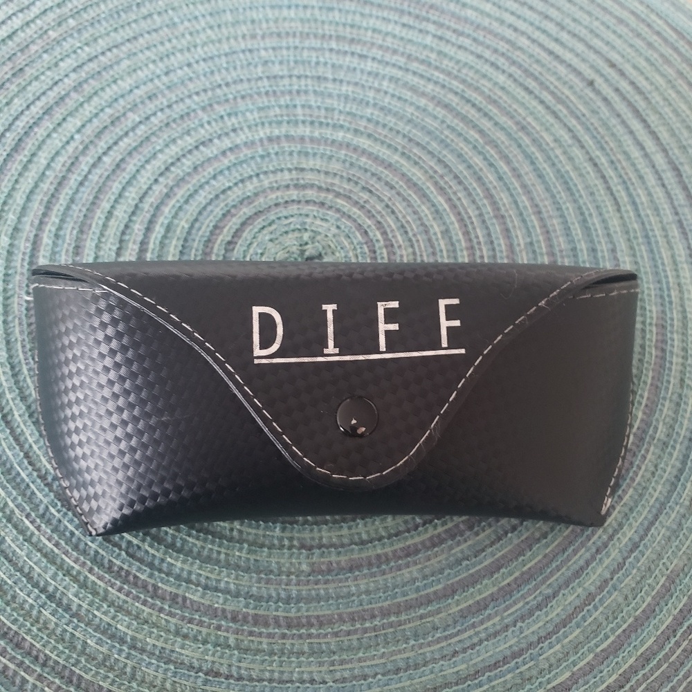 Diff Sunglasses - image 2